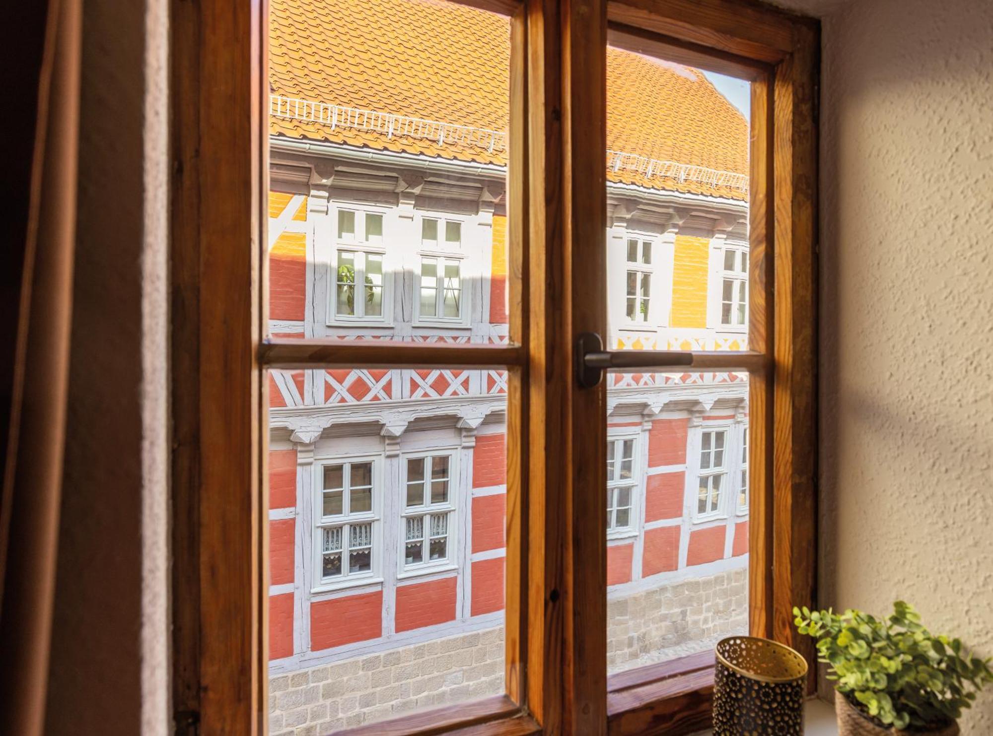 Ferienwohnungen Am Kornmarkt I Quedlinburg Exterior foto